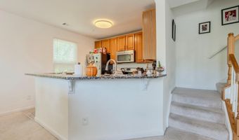 5975 TERRAPIN Pl 301C, Alexandria, VA 22310