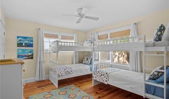 140 Tuckerman Ave, Middletown, RI 02842