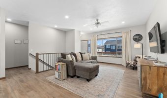 500 E Cairos Pl, Brandon, SD 57005