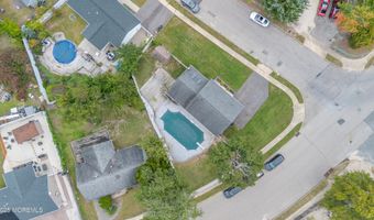 41 Deck St, Barnegat, NJ 08005