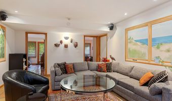 107 S Merrivale Ave, Beverly Shores, IN 46301