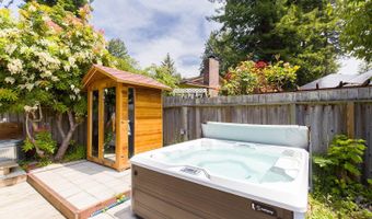 48 California Ave, Arcata, CA 95521
