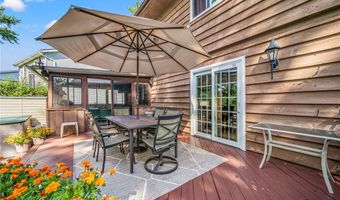 4116 Polo Park Dr, Willoughby, OH 44094