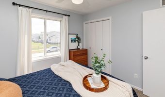 456 SE 33rd St, Ankeny, IA 50021