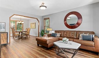 12534 Dover Dr, Apple Valley, MN 55124