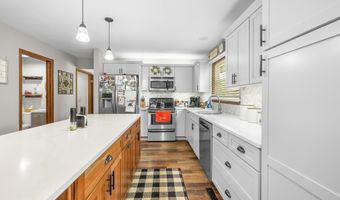 3811 CLIFF St, Wisconsin Rapids, WI 54494