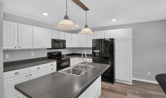 2066 Friar Tuck Cir, Adrian, MI 49221