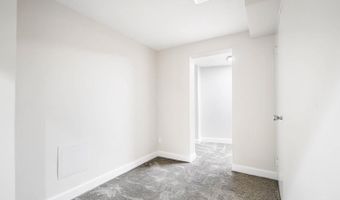 7460 Fair Oaks Dr, Amberley, OH 45237