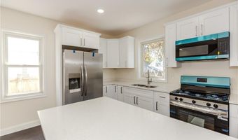 73 Maple Ave, Johnston, RI 02919