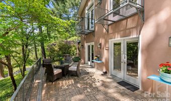 200 Robinhood Rd, Asheville, NC 28804