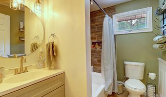 103 Malory Ct, Blakeslee, PA 18610