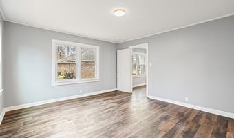210 West St, Batesville, MS 38606