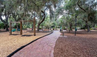 918 La Chere St, Beaufort, SC 29902