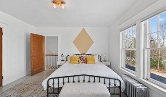 92 Pinewood Ave, Bethlehem, NH 03574