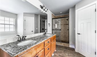 2 Inez Cir, Bella Vista, AR 72715