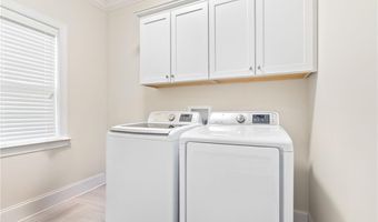 2217 N DONAHUE Dr, Auburn, AL 36830