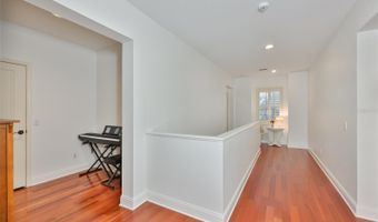 5318 LOON NEST Ct, Apollo Beach, FL 33572