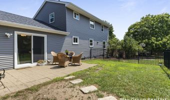 745 Adaway Ave SE, Ada, MI 49301