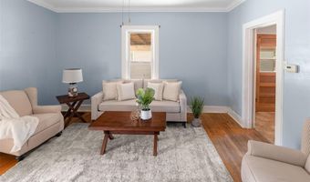 106 W Elm St, Alton, IL 62002