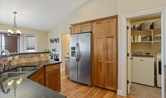 5254 SHADOW ROCK Dr, Cheyenne, WY 82009