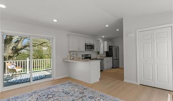 64 Burnside Ave, Narragansett, RI 02882