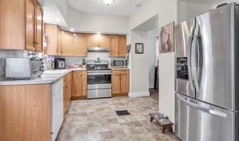 33 Murray St, Ansonia, CT 06401
