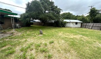 636 S 11th St, Aransas Pass, TX 78336
