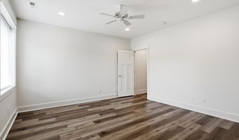 4025 Lochview Ct, Bargersville, IN 46106