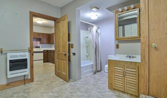 707 House St, Avoca, NE 68307
