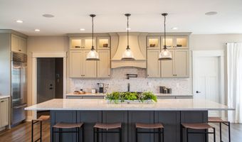 3899 Chapel Hill Ct, Bargersville, IN 46106