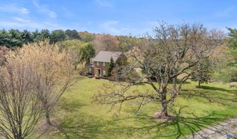 2072 Walnut St, Albertville, AL 35950