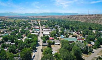 38 A N Woodard Ave, Absarokee, MT 59001