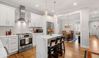 18 Breck Ave 18, Boston, MA 02135