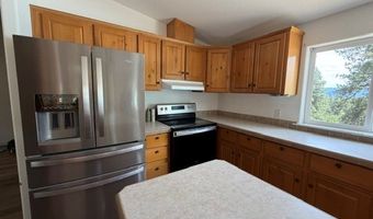 1224 Woodside Rd, Cascade, ID 83611