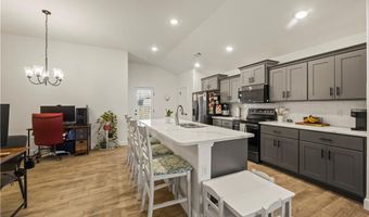6007 NW Ettie May St, Bentonville, AR 72713