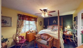 391 S Baldwin St, Bargersville, IN 46106