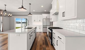 N9239 LAURA Street, Appleton, WI 54915