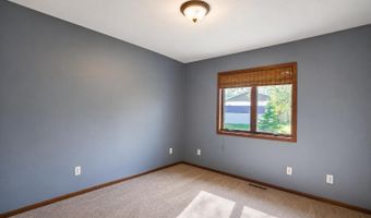 2517 SE 4th Ave, Aberdeen, SD 57401