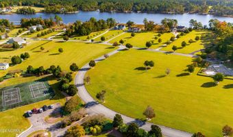 76 Club House Dr, Arapahoe, NC 28510
