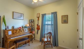 337 21st Ave, Apalachicola, FL 32320