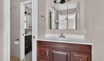 3334 2ND St S, Arlington, VA 22204