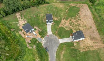 97 Coachman Ln, Autryville, NC 28318