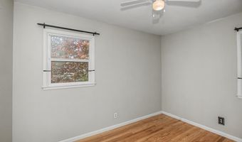 3905 Ontario St, Ames, IA 50014