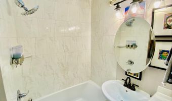4402 RESERVOIR Rd NW, Washington, DC 20007