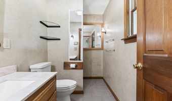 117 Taylor Woods Rd, Belgrade, ME 04917