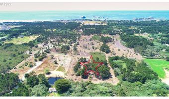 20 St SW, Bandon, OR 97411