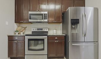 1748 Town Home Dr, Apex, NC 27502