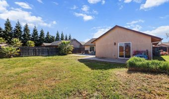 2606 Sapphire Ln, Anderson, CA 96007