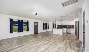 611 Fernwood Dr, Albemarle, NC 28001