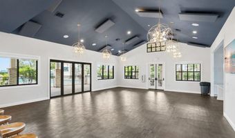 6214 SEA AMBER Ln, Apollo Beach, FL 33572